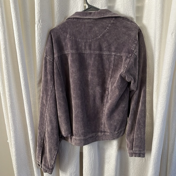 Purple cropped corduroy jacket - Picture 2 of 3